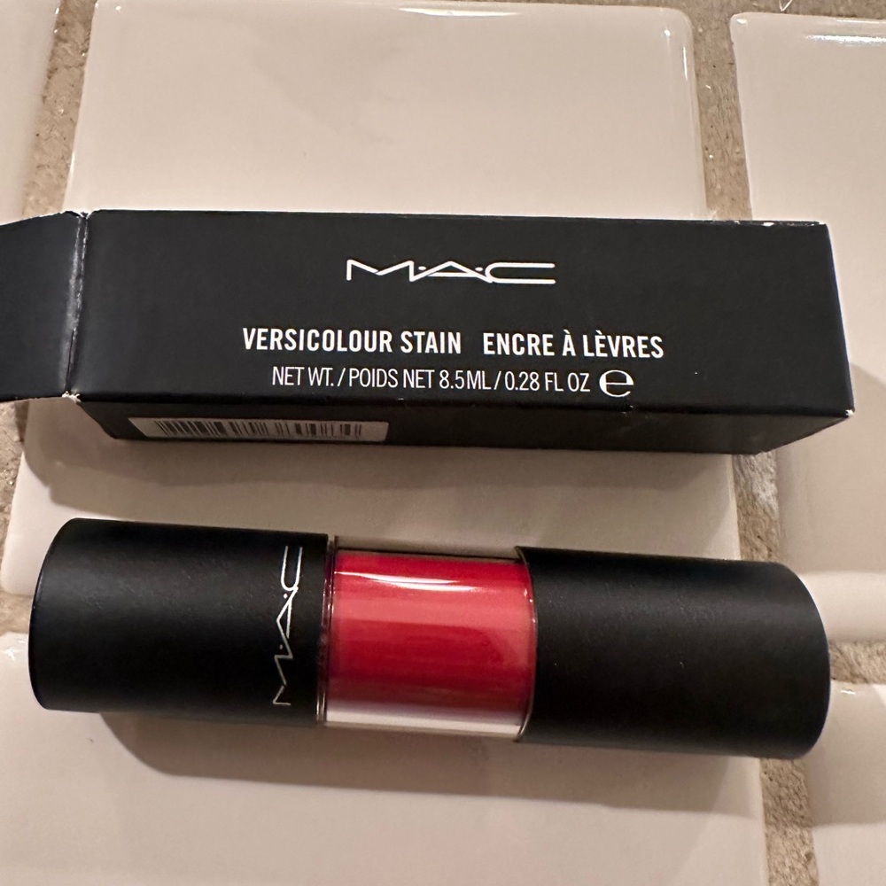 MAC Cosmetics Versicolour Stain - Vibrant Red
